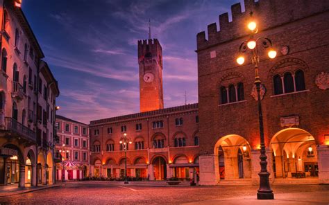 Piazza dei Signori in Treviso .